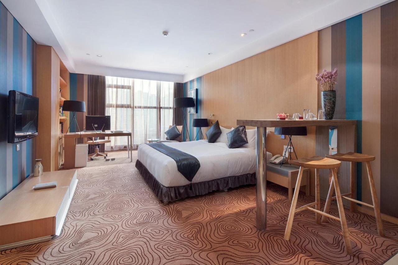 Christian'S Hotel Luoyang Luoyang  Zewnętrze zdjęcie