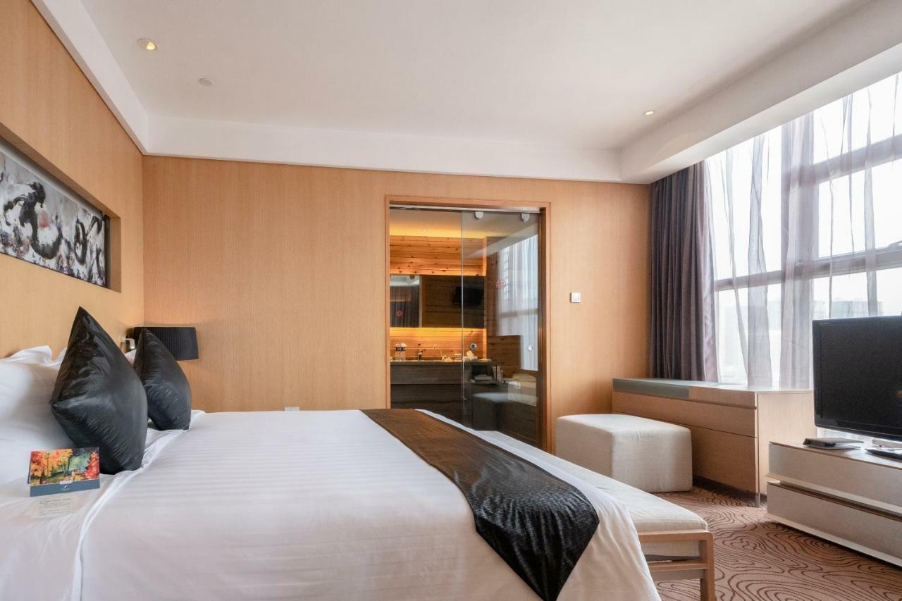 Christian'S Hotel Luoyang Luoyang  Zewnętrze zdjęcie