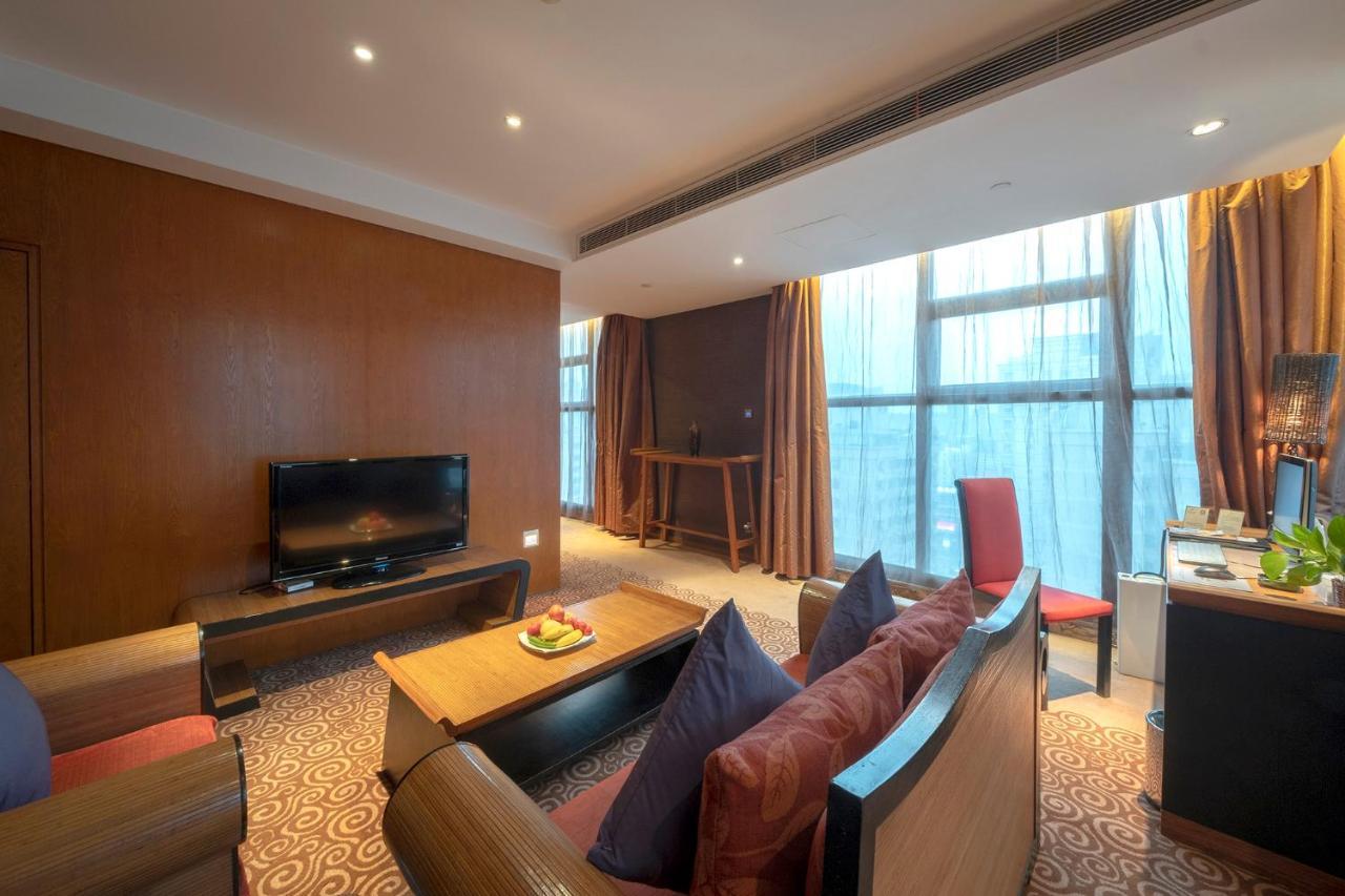 Christian'S Hotel Luoyang Luoyang  Zewnętrze zdjęcie